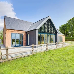 Build your dream home in Essex with bespoke home builders and expert craftsmanship